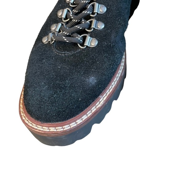 Madewell The Citywalk Lugsole Hiker Boot in Suede Leather, True black, size 9 - Picture 4 of 11